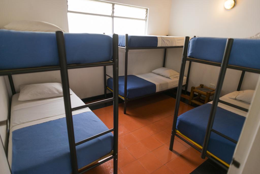 Saman Hostel Medellín Exteriör bild